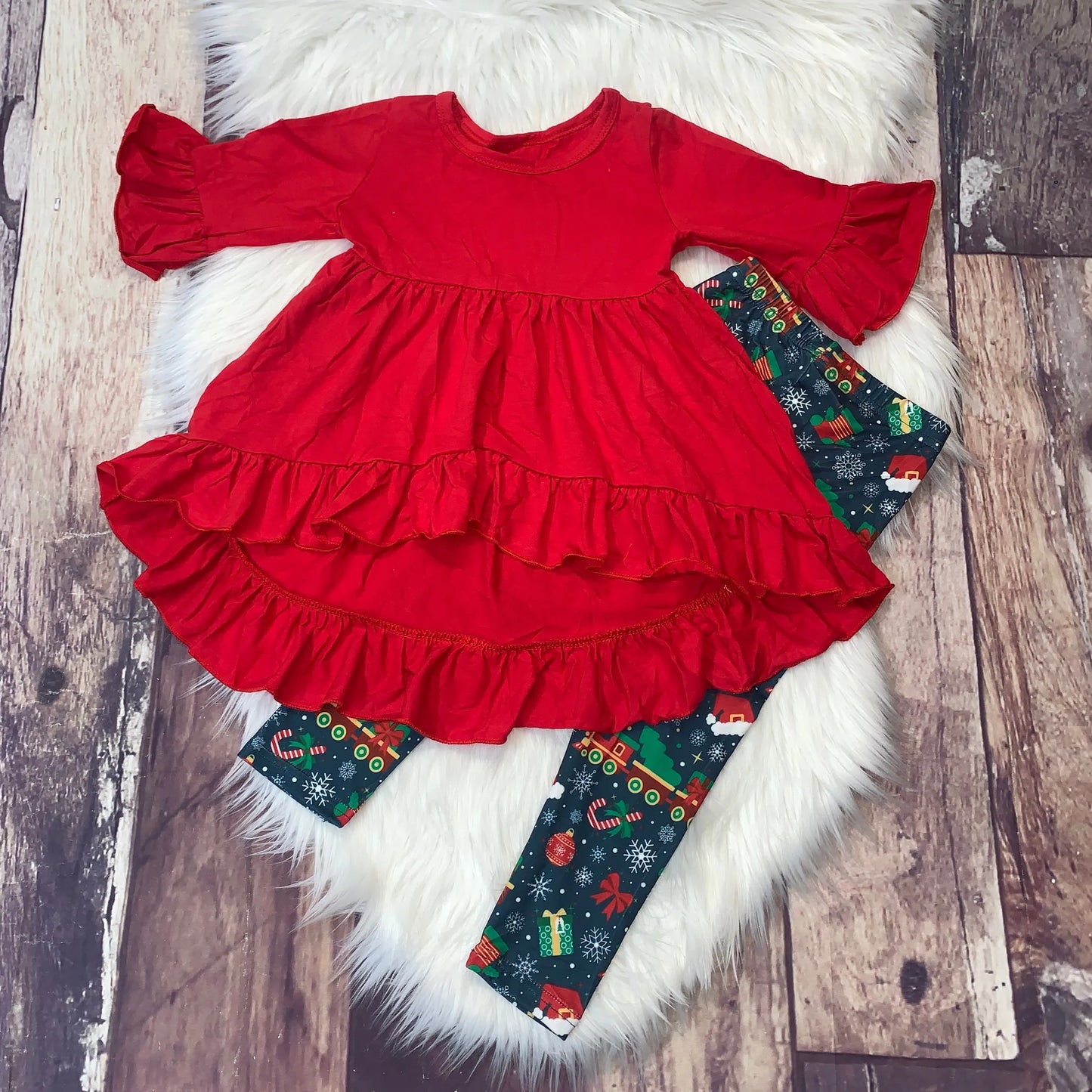 Knit Cotton High Low Top & Christmas Theme Leggings Set