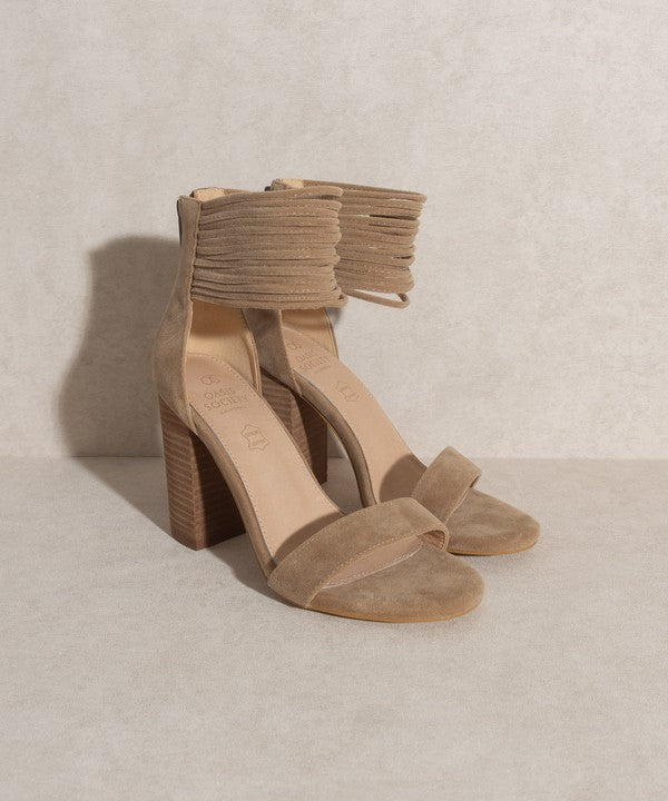 OASIS SOCIETY Blair - Thick Ankle Strap Block Heel